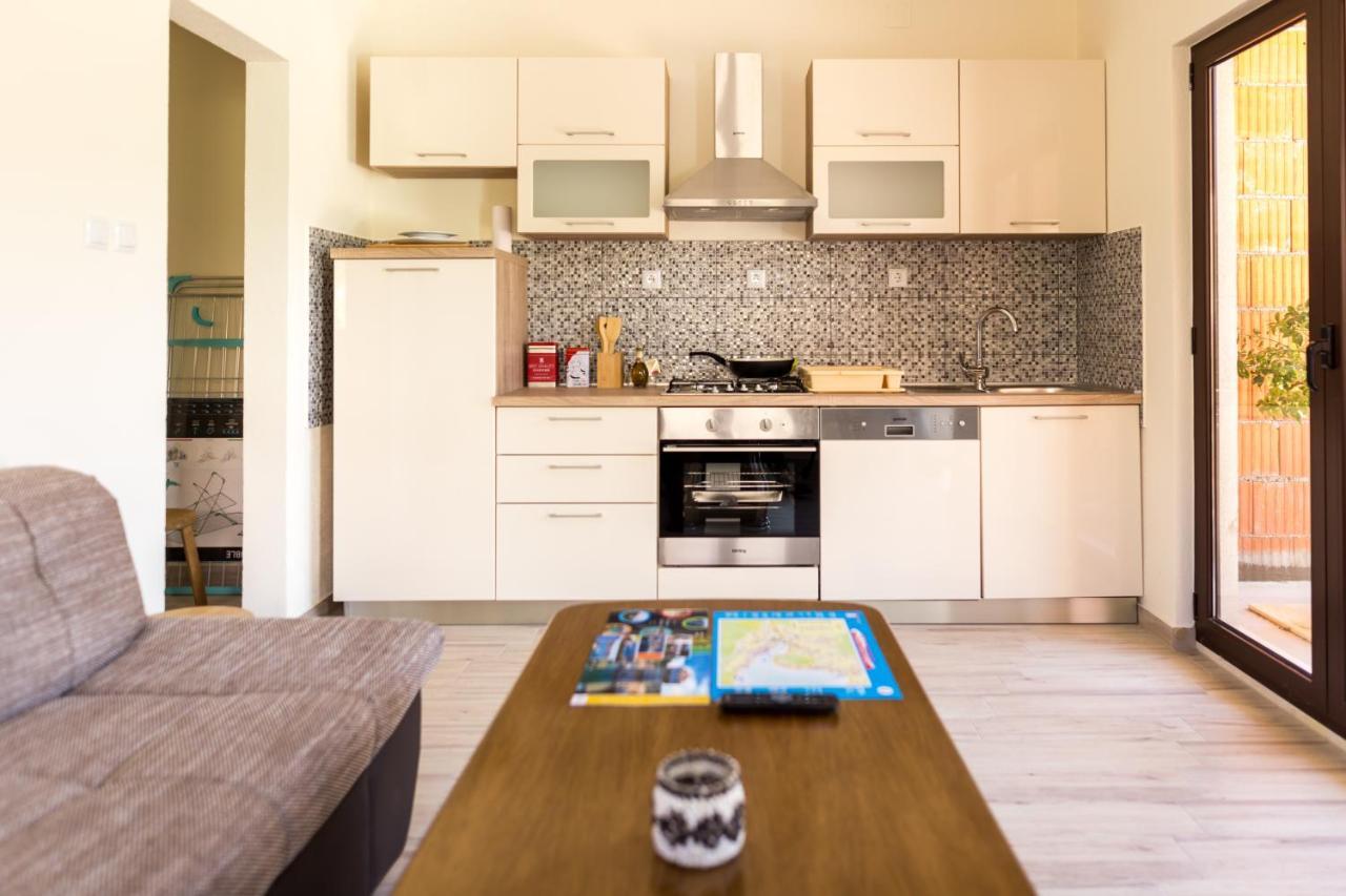 Villa Lovric Marina Ngoại thất bức ảnh
